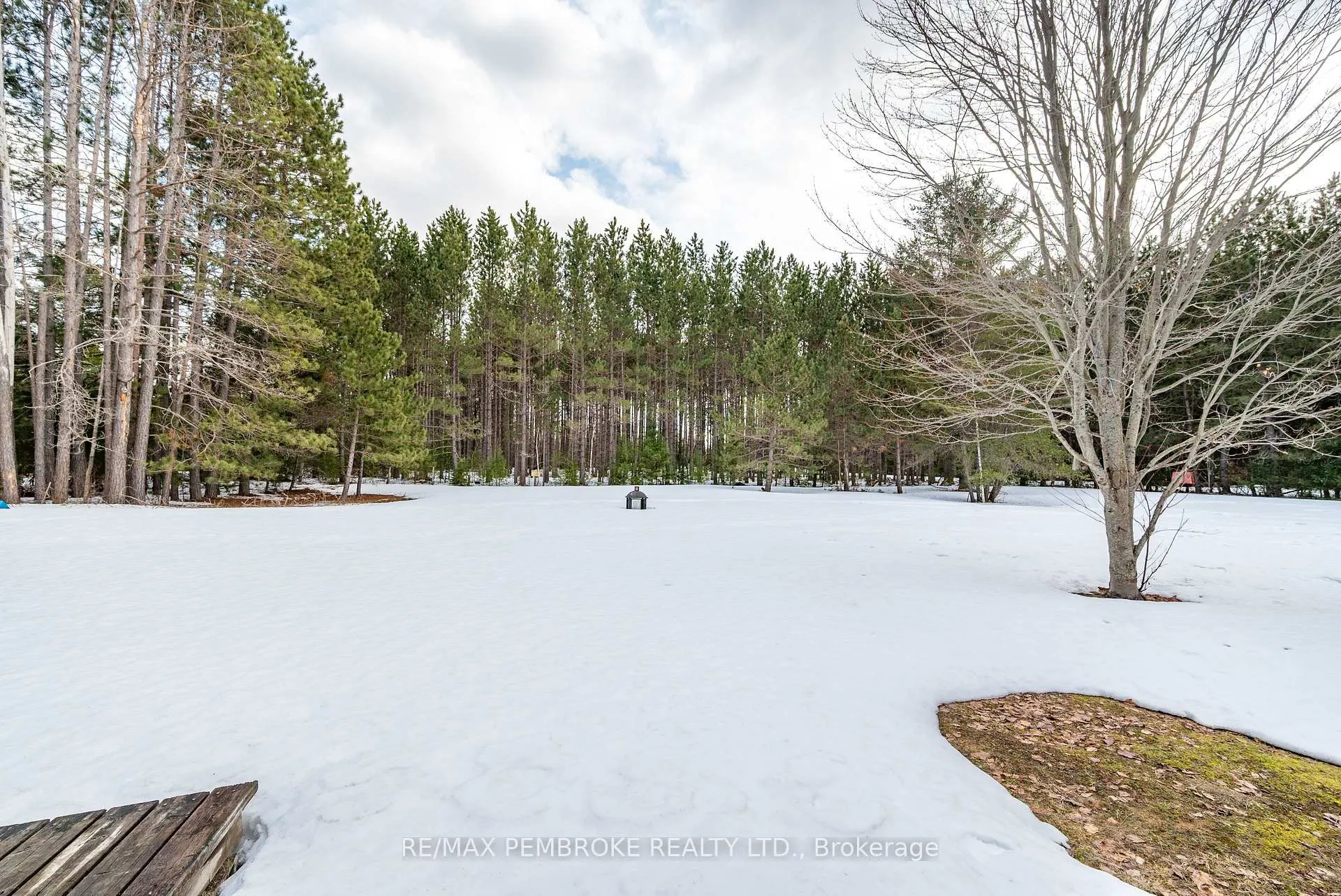 Photo 34 of 613 Airport Road, Petawawa — HOMEH