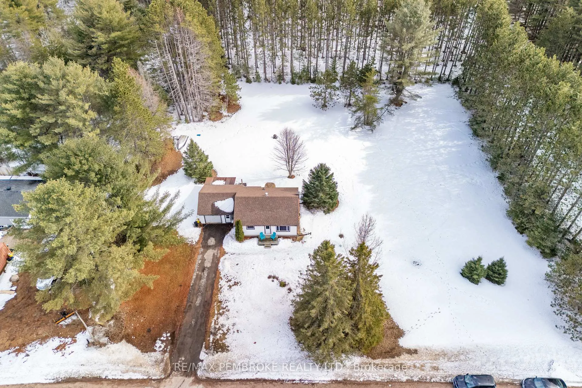 Photo 36 of 613 Airport Road, Petawawa — HOMEH