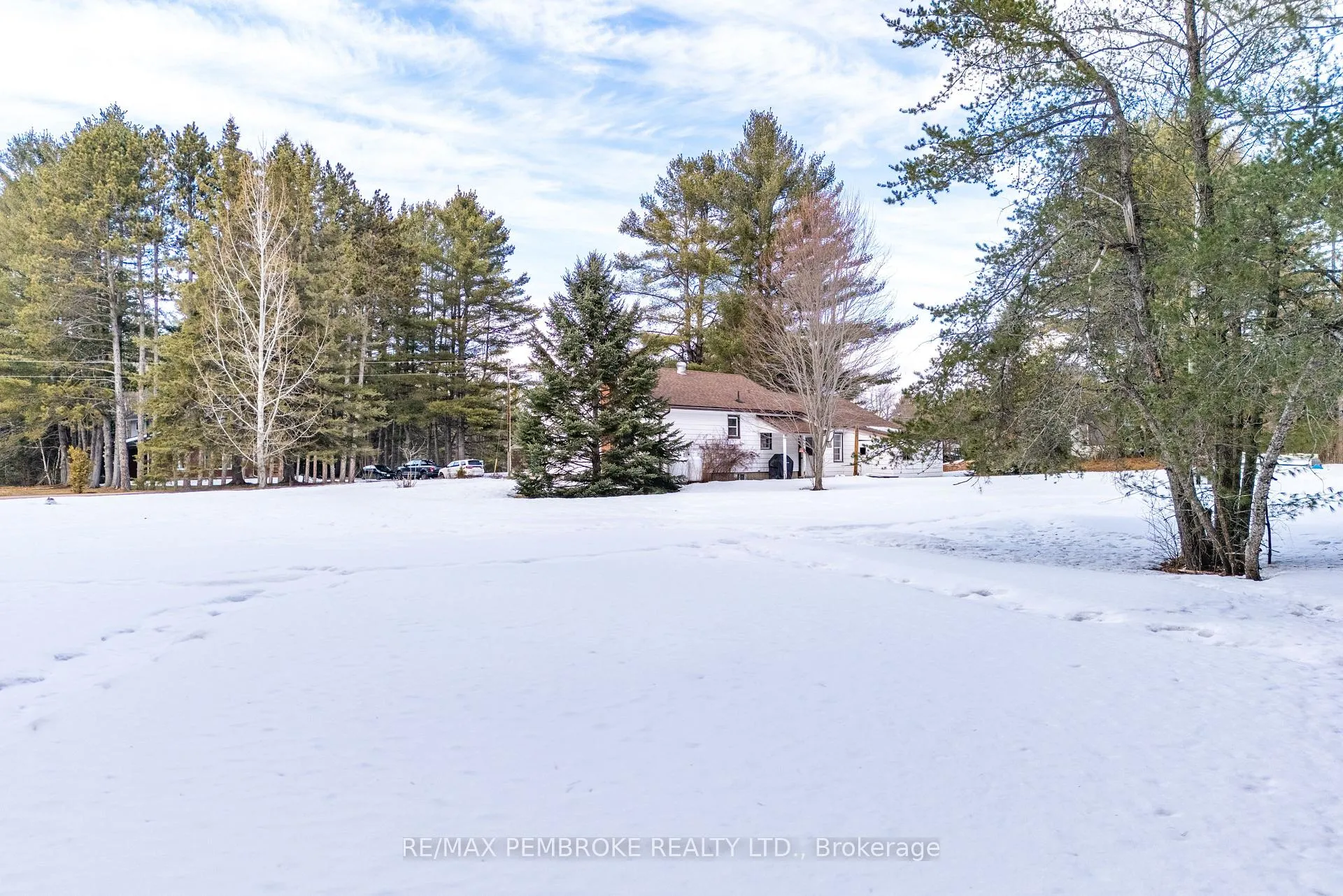 Photo 43 of 613 Airport Road, Petawawa — HOMEH