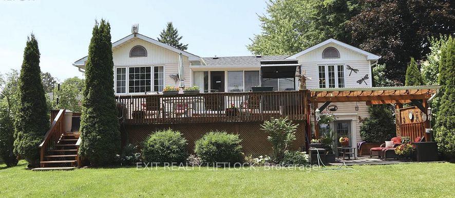 Front of 6 Lawrence Street S