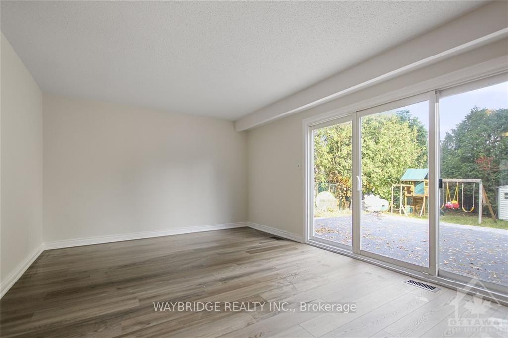 Photo 10 of 147 Penfield Drive, Ottawa, Kanata - Beaverbrook — HOMEH