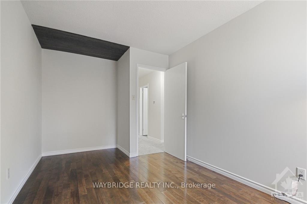 Photo 15 of 147 Penfield Drive, Ottawa, Kanata - Beaverbrook — HOMEH