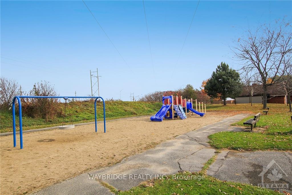 Photo 29 of 147 Penfield Drive, Ottawa, Kanata - Beaverbrook — HOMEH