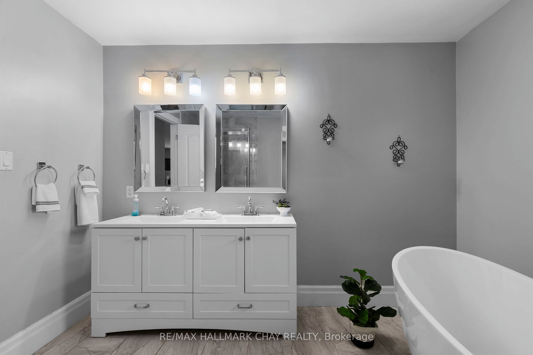 Photo 99 of 78 Twmarc Avenue, Brock, Beaverton — HOMEH
