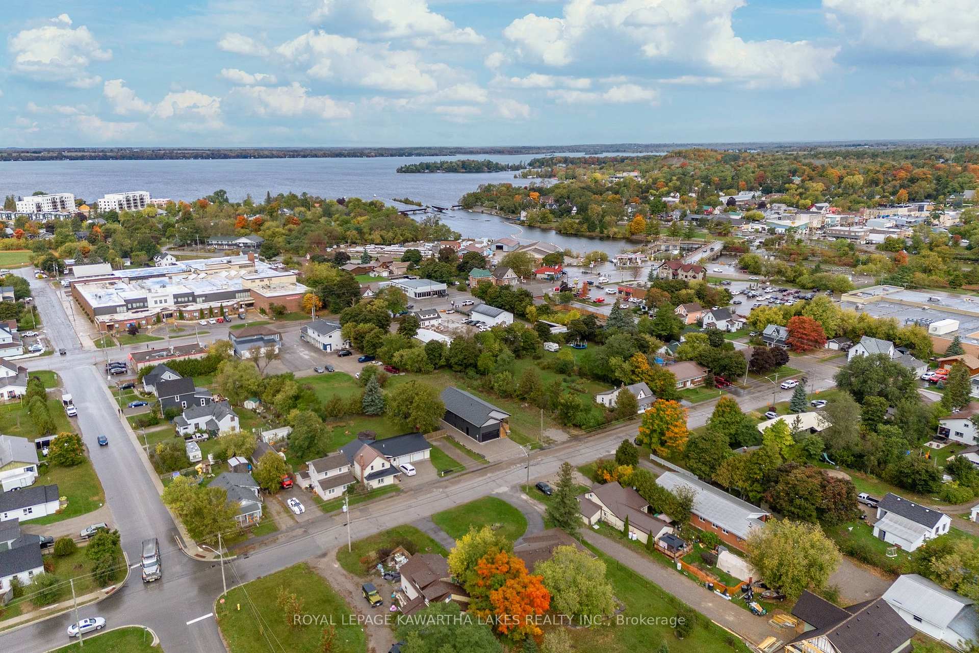 Photo 33 of 26 Murray Street, Kawartha Lakes, Fenelon Falls — HOMEH