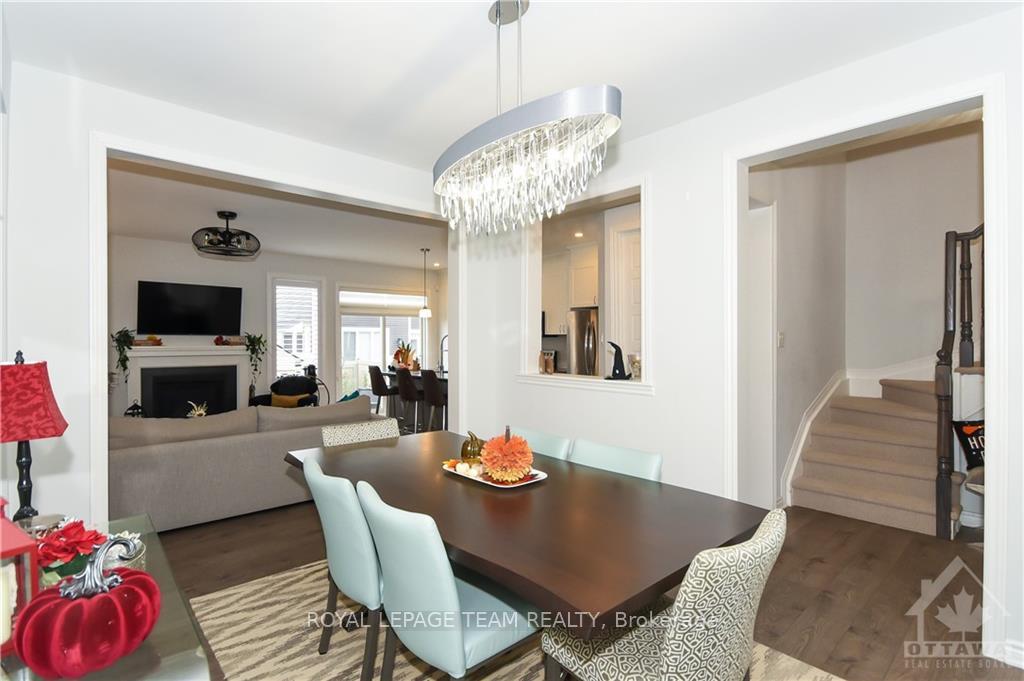 Photo 9 of 35 Oxalis Crescent, Ottawa, Kanata - Emerald Meadows/Trailwest — HOMEH