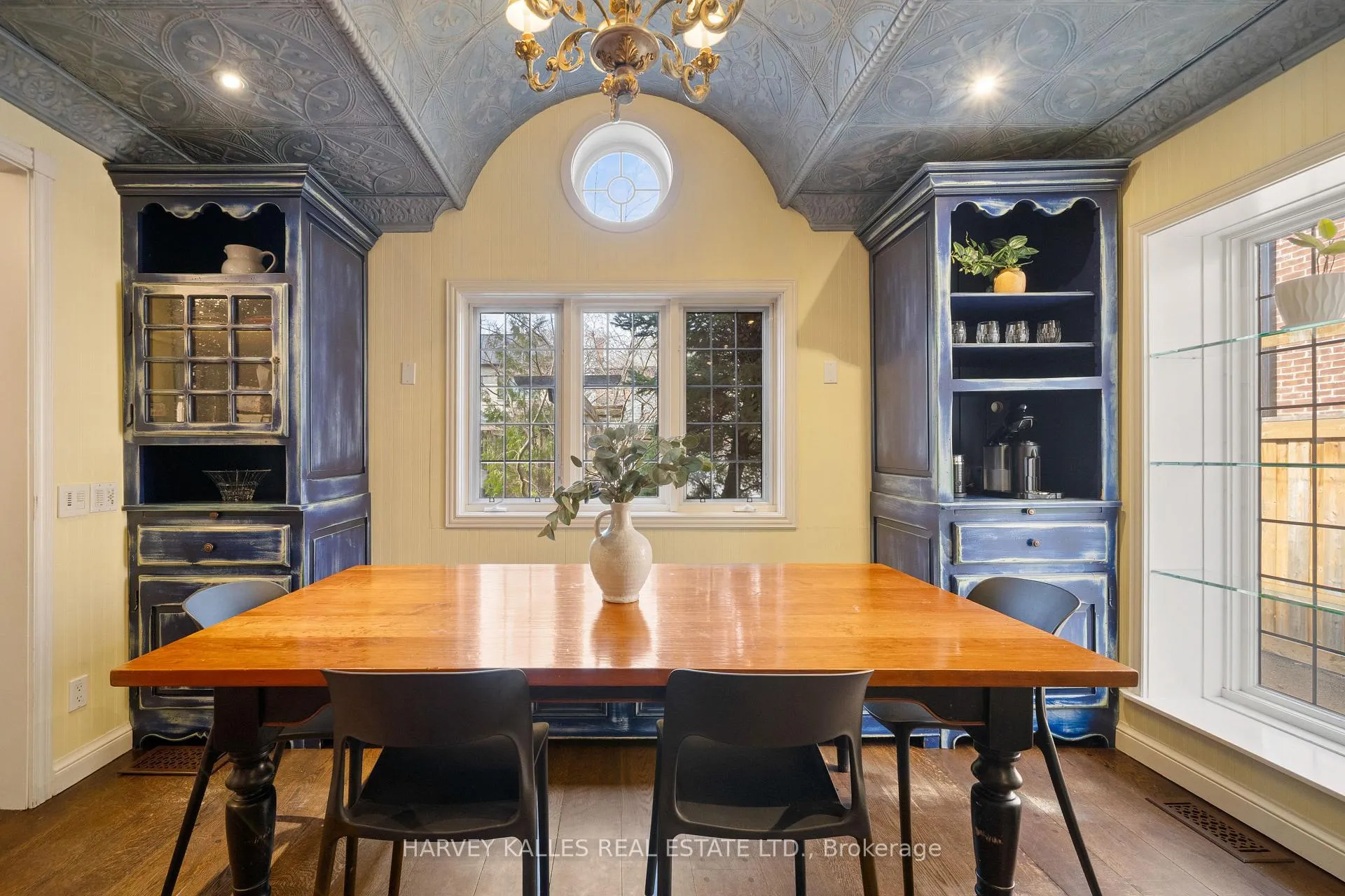 Photo 22 of 268 Cortleigh Boulevard, Toronto, Lawrence Park South — HOMEH