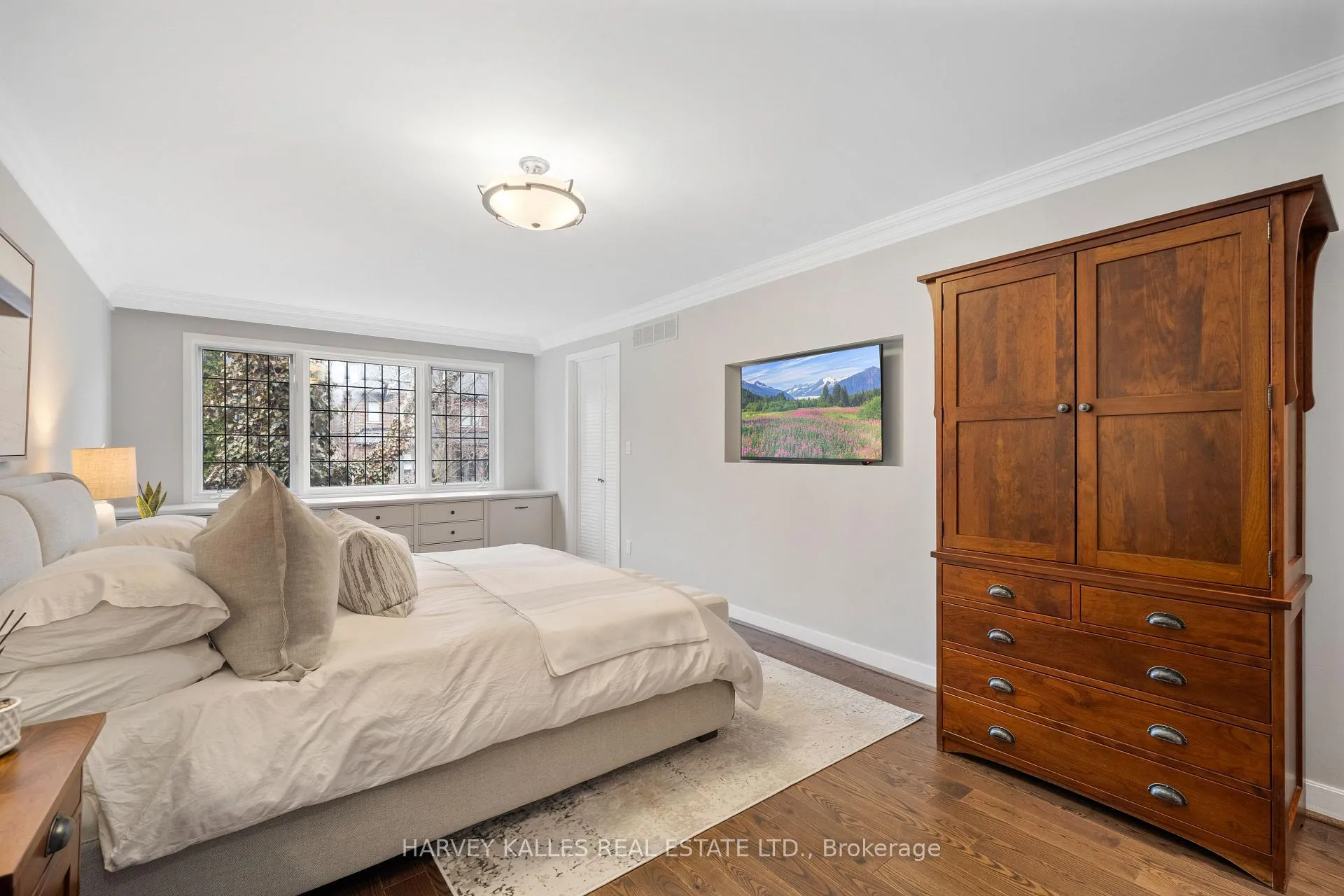 Photo 27 of 268 Cortleigh Boulevard, Toronto, Lawrence Park South — HOMEH