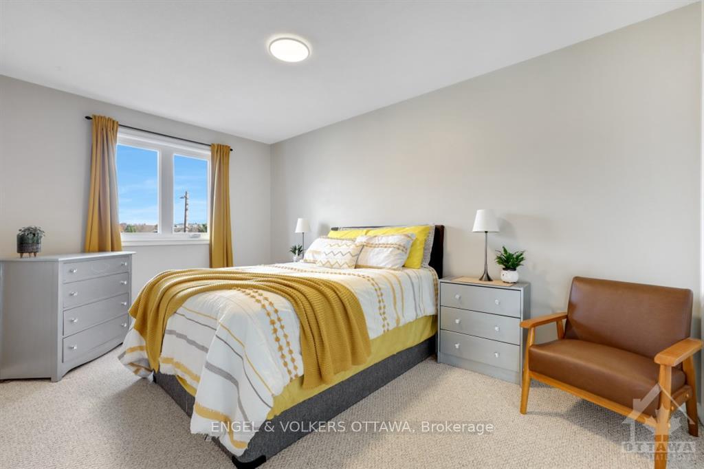 Photo 18 of 11 Windcrest Court, Ottawa, Kanata - Kanata Lakes/Heritage Hills — HOMEH