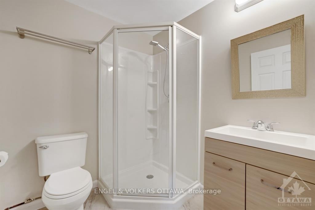 Photo 23 of 11 Windcrest Court, Ottawa, Kanata - Kanata Lakes/Heritage Hills — HOMEH