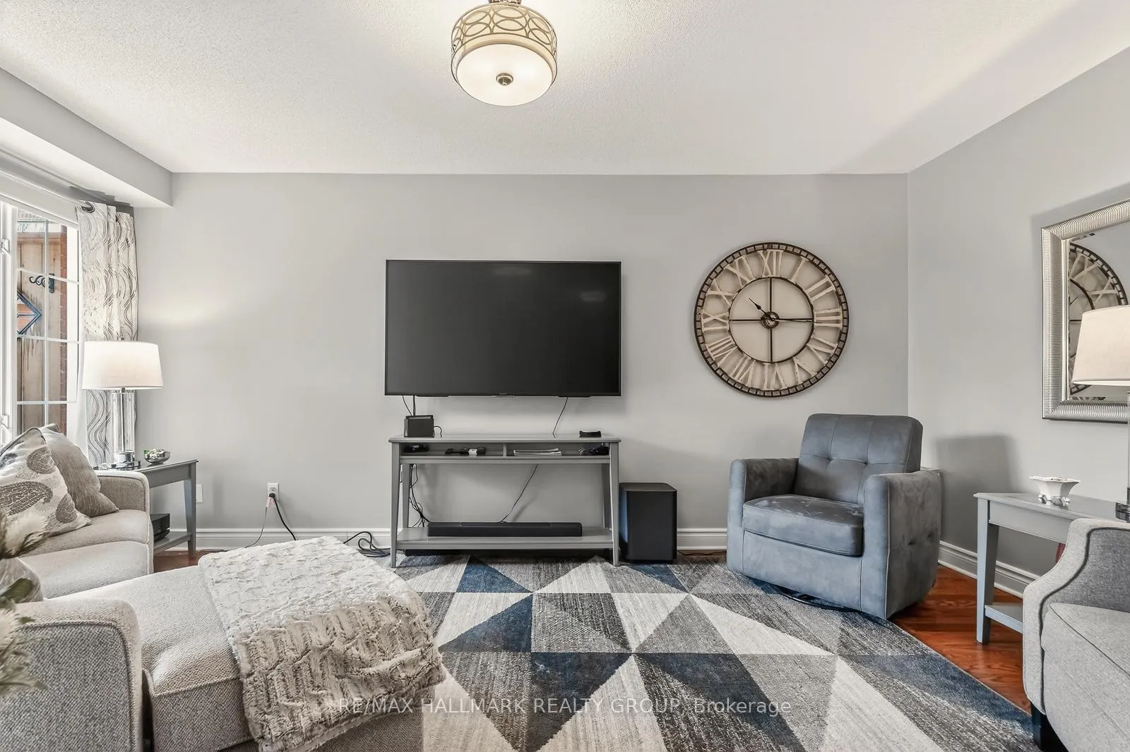 Photo 9 of 1464 Bonneville Crescent, Ottawa, Orleans/Sunridge — HOMEH