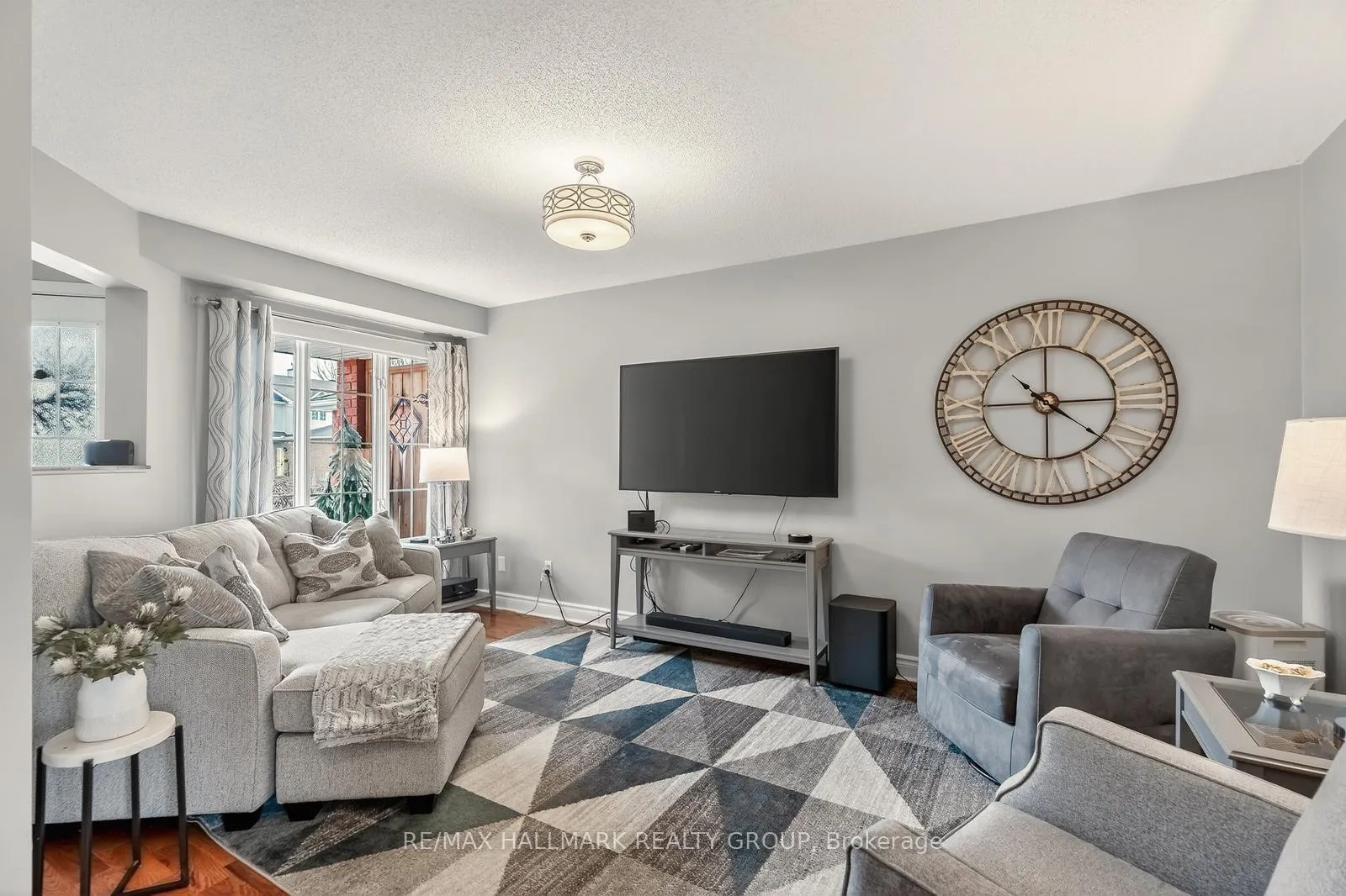 Photo 10 of 1464 Bonneville Crescent, Ottawa, Orleans/Sunridge — HOMEH