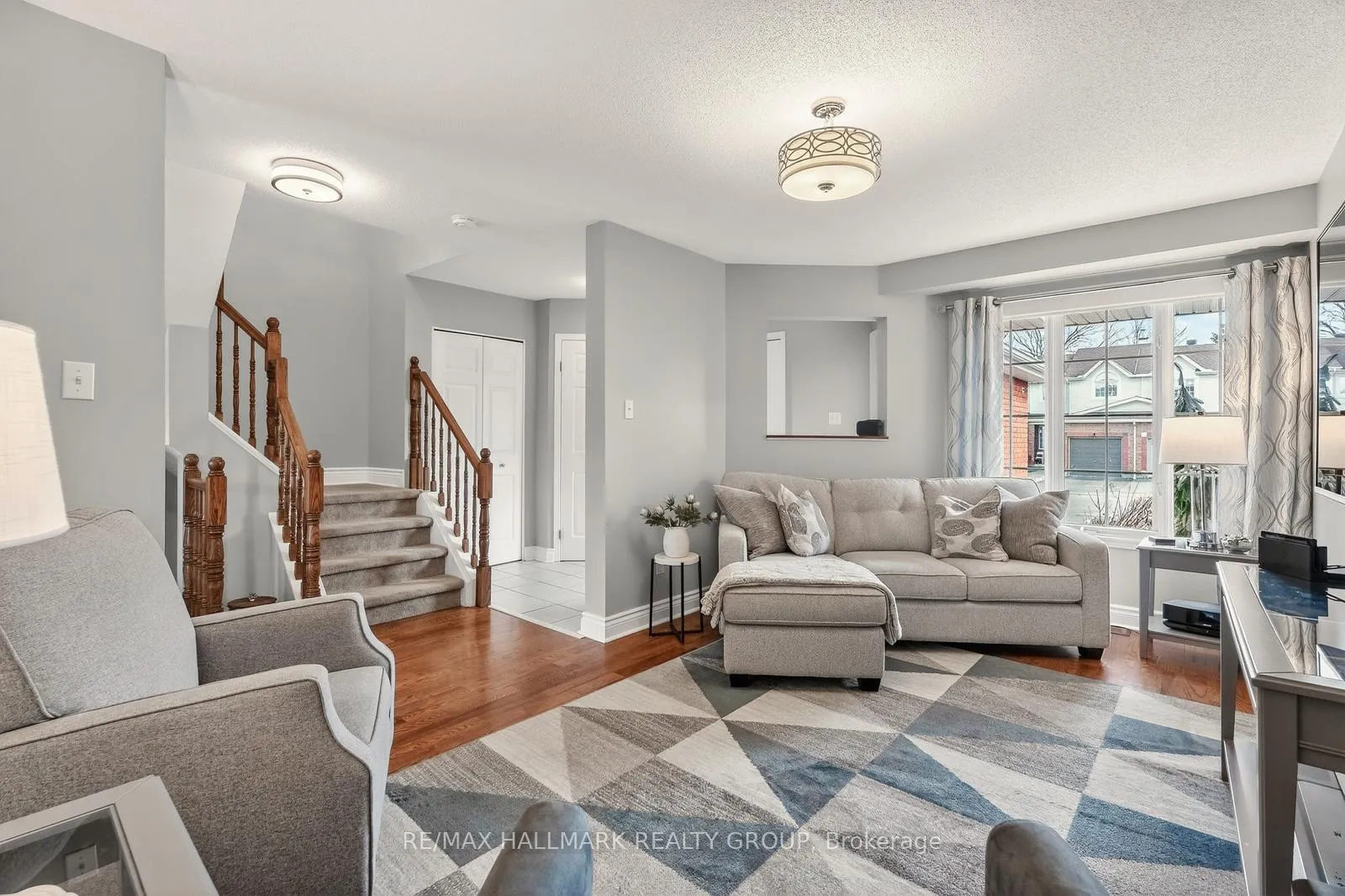 Photo 12 of 1464 Bonneville Crescent, Ottawa, Orleans/Sunridge — HOMEH
