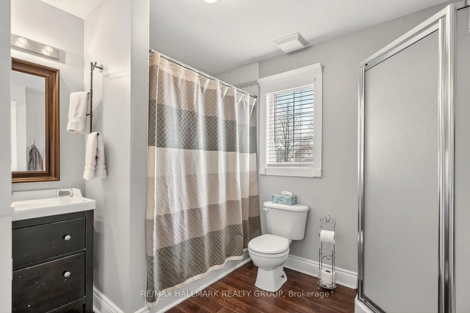 Photo 24 of 1464 Bonneville Crescent, Ottawa, Orleans/Sunridge — HOMEH