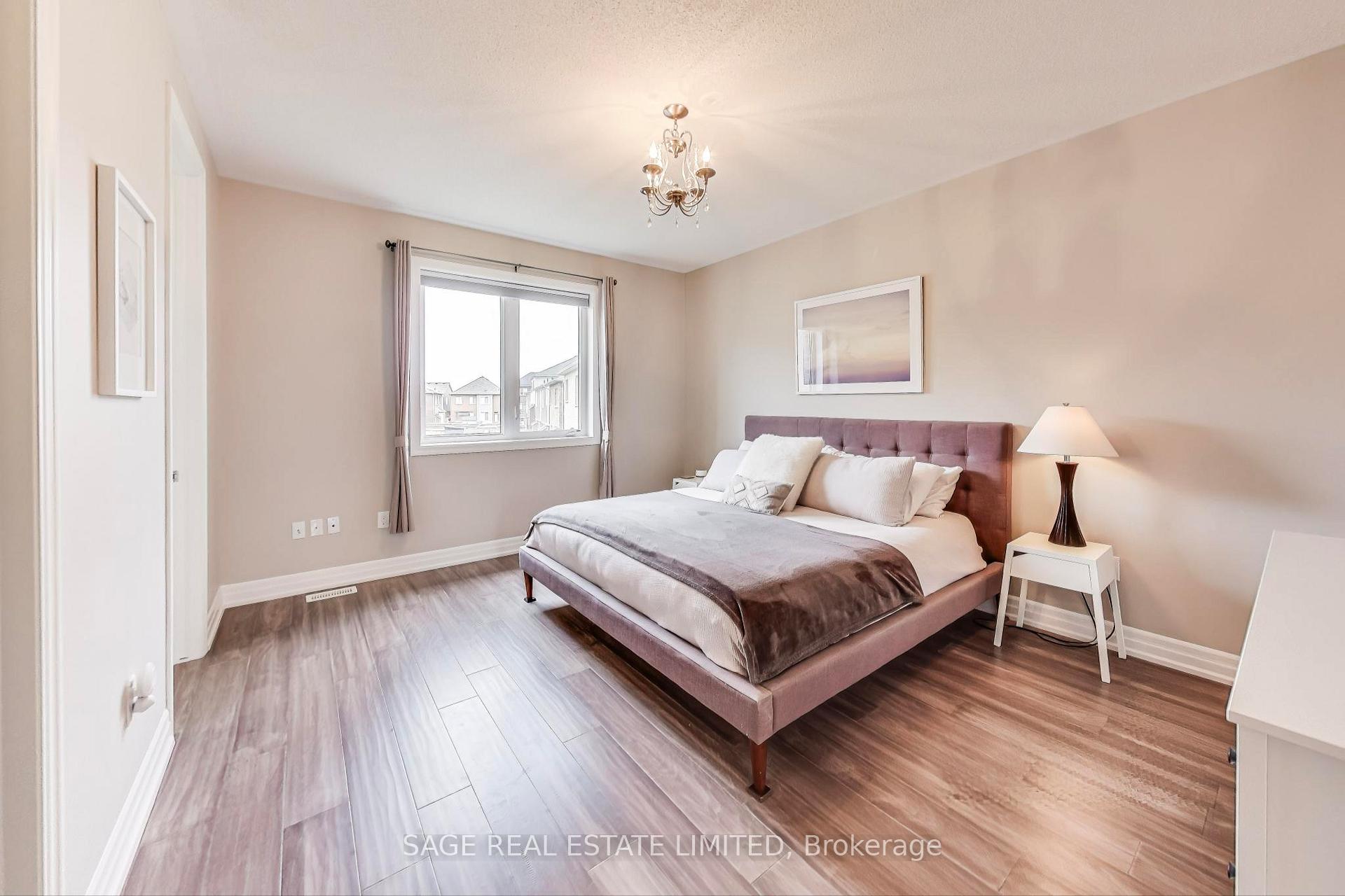 Photo 15 of 1394 Rose Way, Milton, Cobban — HOMEH