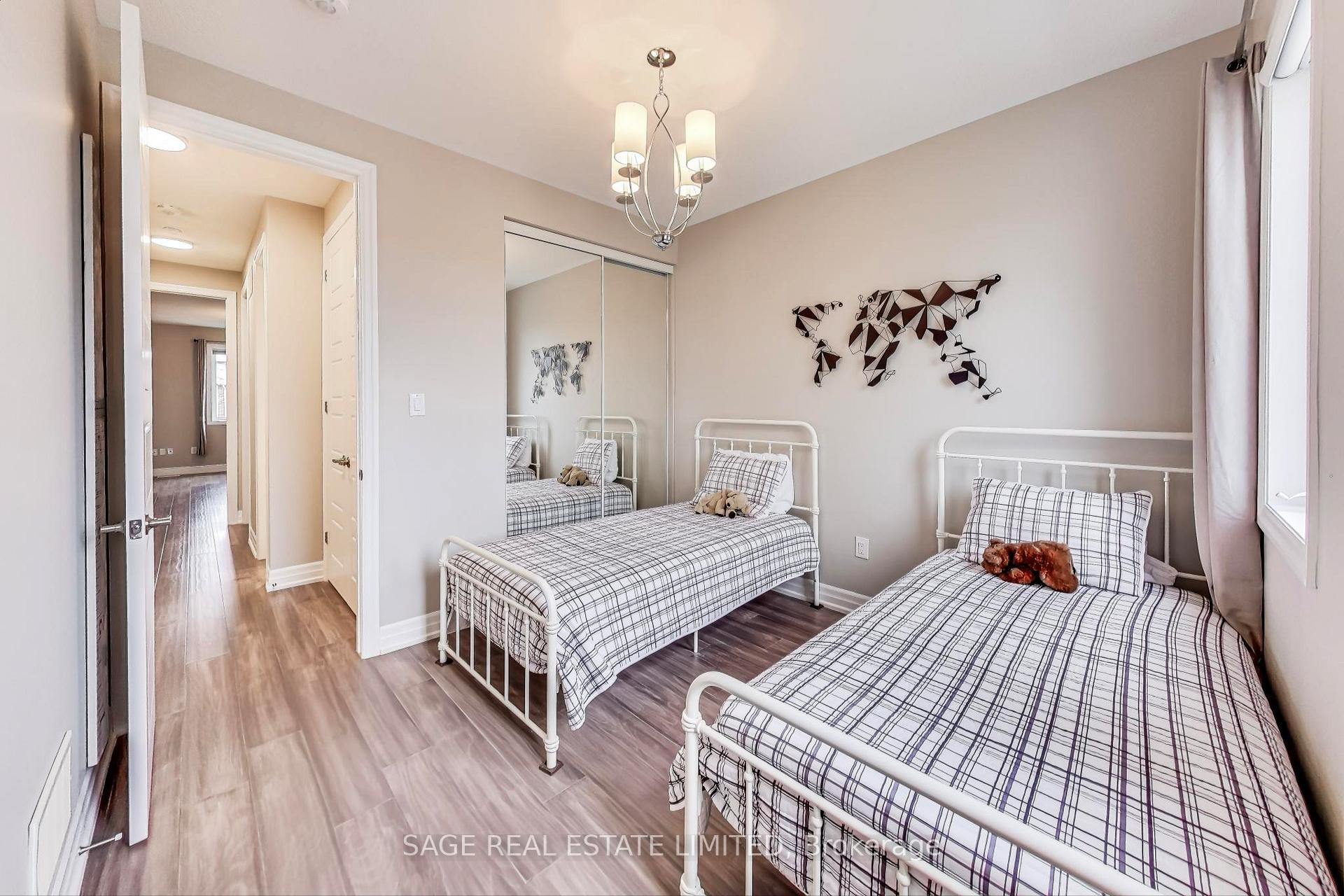 Photo 21 of 1394 Rose Way, Milton, Cobban — HOMEH