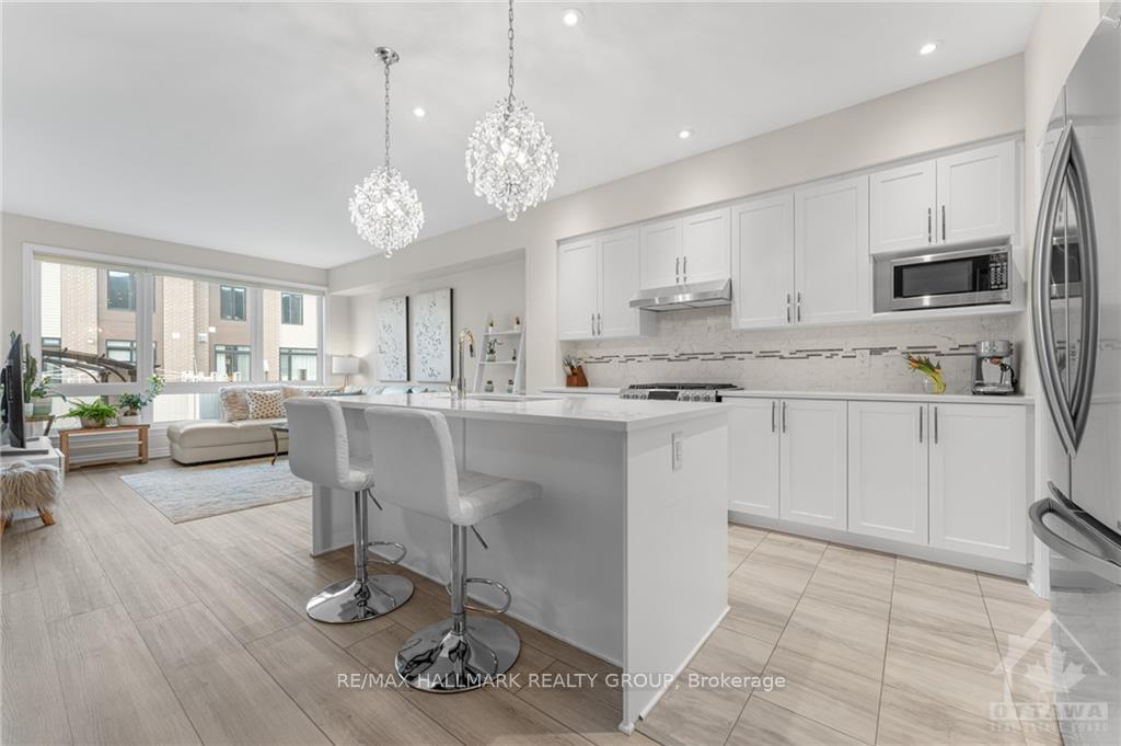 Photo 4 of 4921 Abbott Street E, Ottawa, Kanata - Emerald Meadows/Trailwest — HOMEH