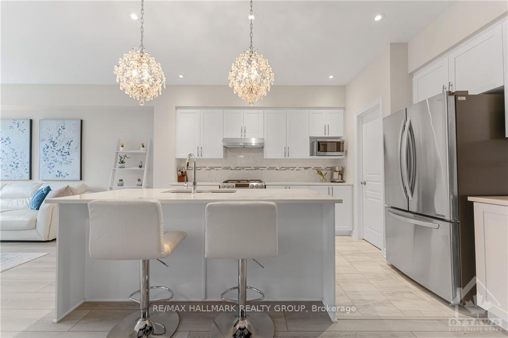 Photo 5 of 4921 Abbott Street E, Ottawa, Kanata - Emerald Meadows/Trailwest — HOMEH