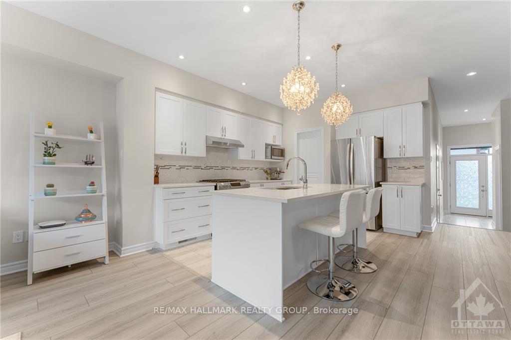 Photo 6 of 4921 Abbott Street E, Ottawa, Kanata - Emerald Meadows/Trailwest — HOMEH