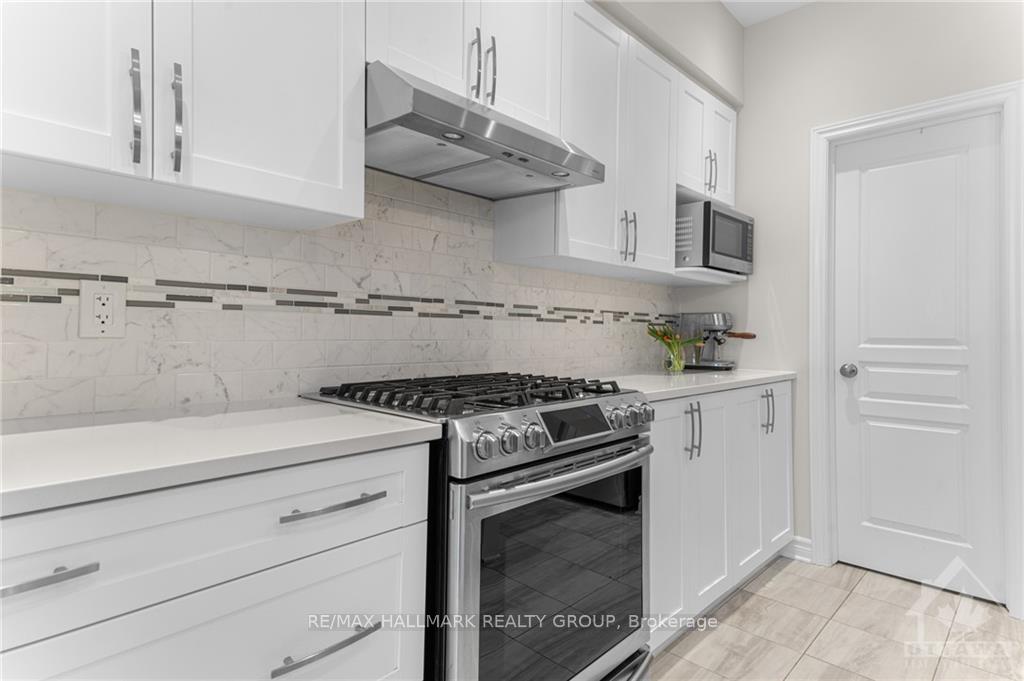 Photo 8 of 4921 Abbott Street E, Ottawa, Kanata - Emerald Meadows/Trailwest — HOMEH