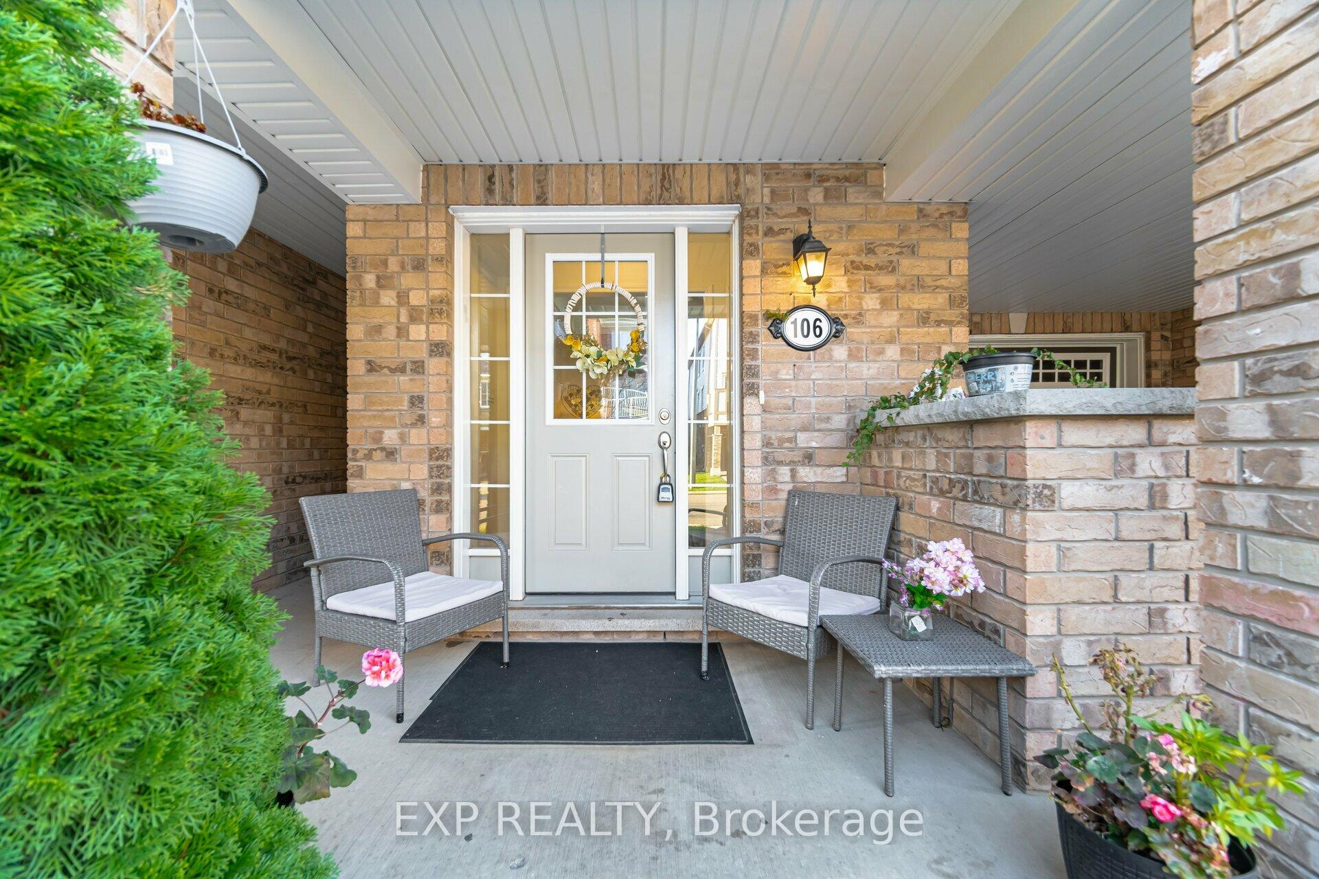 Photo 2 of 106 Lemieux Court, Milton, Ford — HOMEH