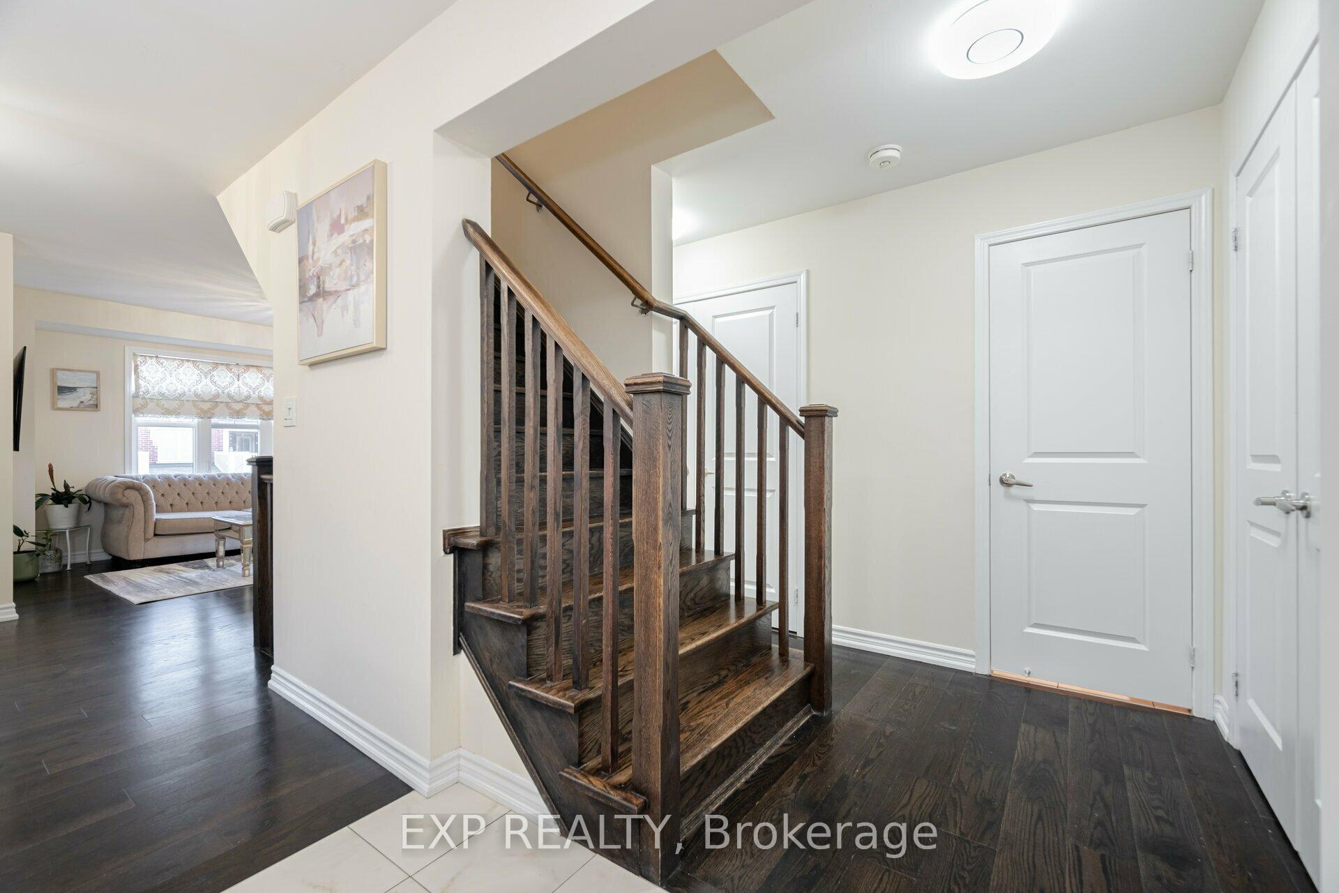 Photo 20 of 106 Lemieux Court, Milton, Ford — HOMEH