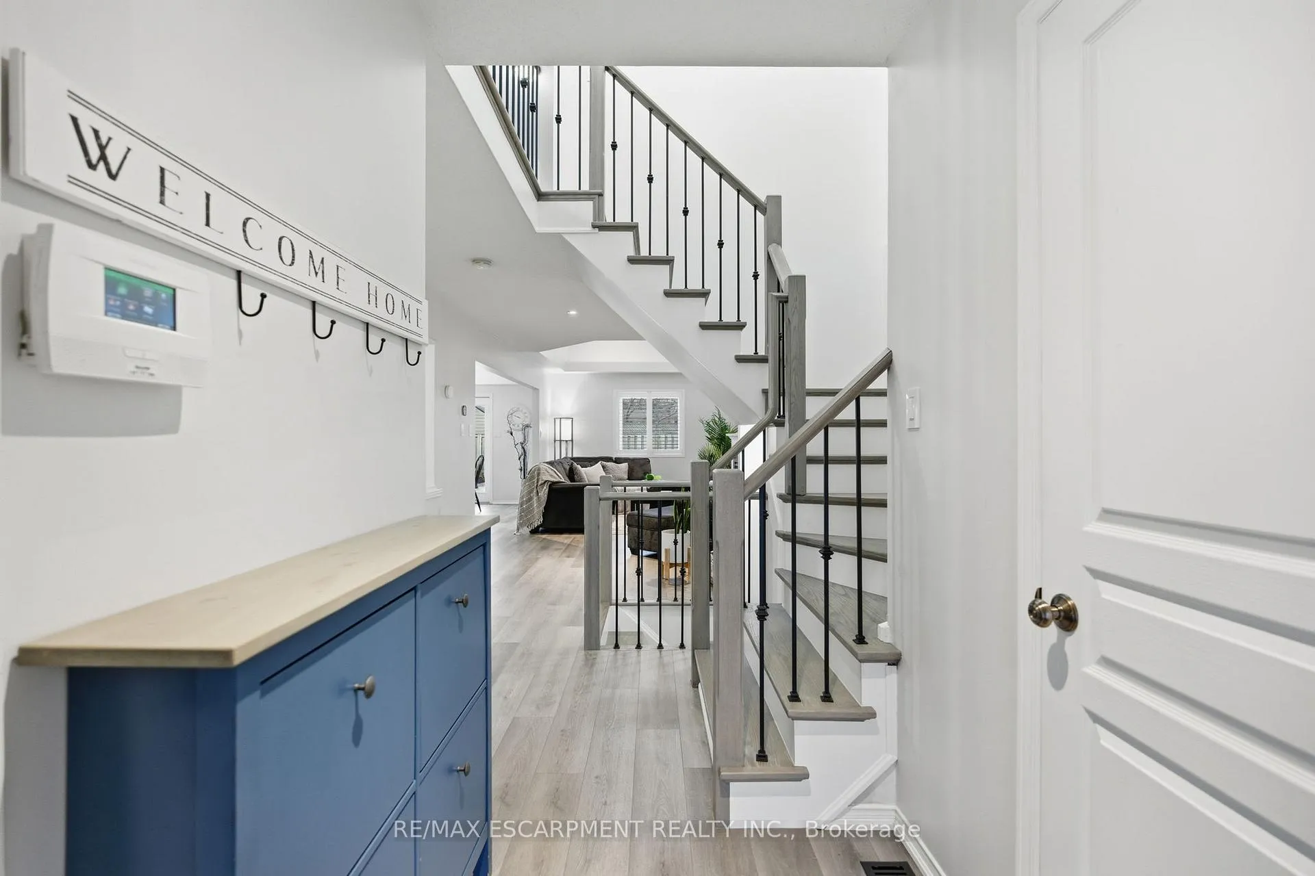 Photo 4 of 157 Braithwaite Avenue, Hamilton, Ancaster — HOMEH