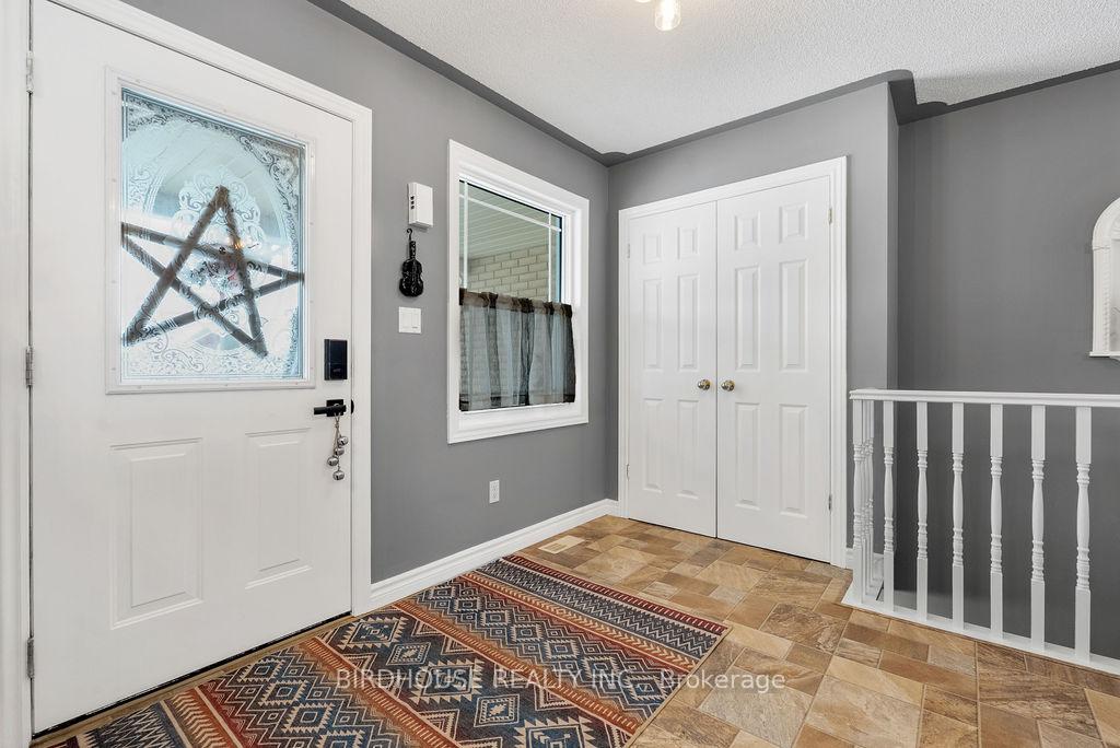 Photo 4 of 14 Dormer Road, Kawartha Lakes, Lindsay — HOMEH