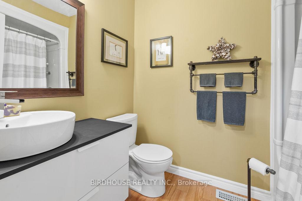 Photo 16 of 14 Dormer Road, Kawartha Lakes, Lindsay — HOMEH