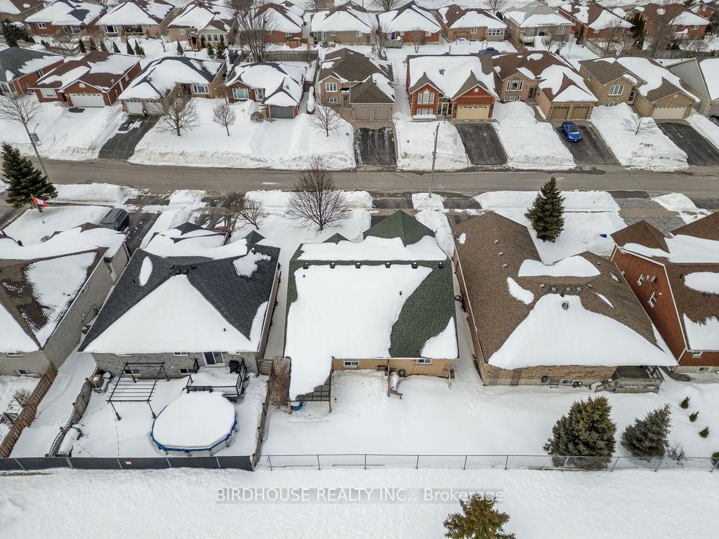 Photo 33 of 14 Dormer Road, Kawartha Lakes, Lindsay — HOMEH