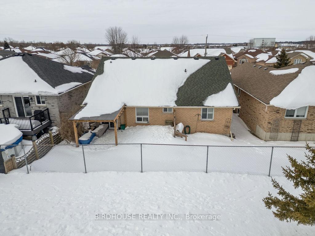 Photo 35 of 14 Dormer Road, Kawartha Lakes, Lindsay — HOMEH