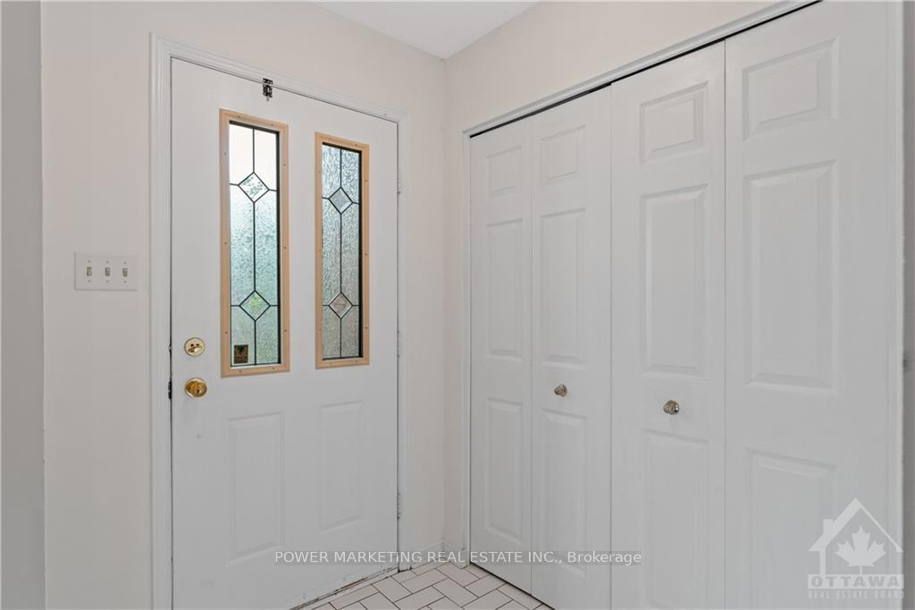 Photo 3 of 62 Saddlehorn Crescent, Ottawa, Kanata - Bridlewood — HOMEH