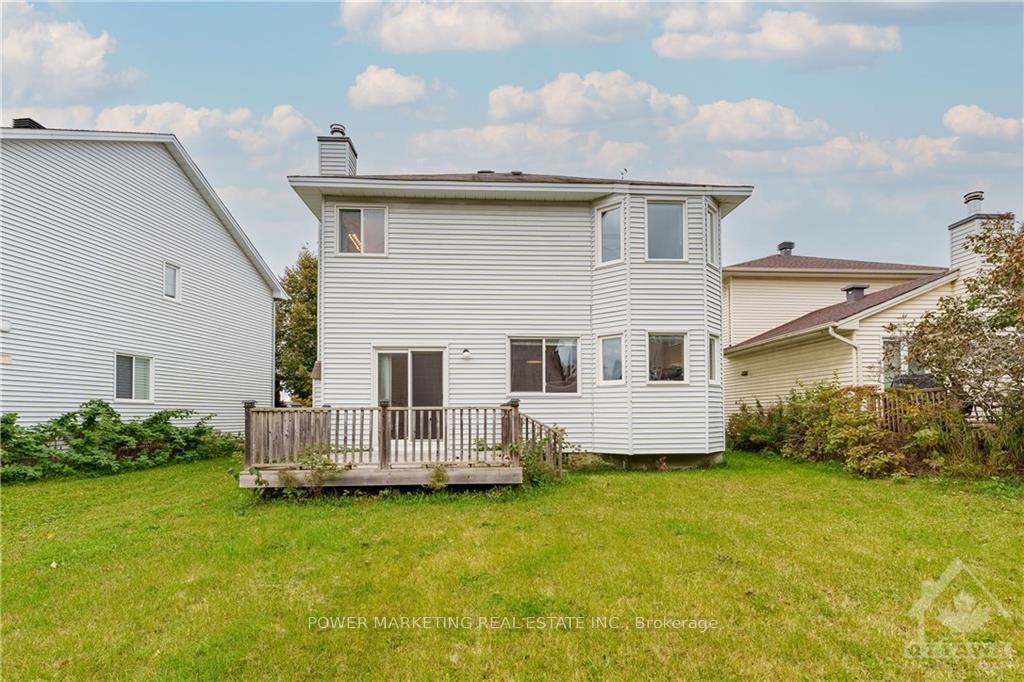 Photo 23 of 62 Saddlehorn Crescent, Ottawa, Kanata - Bridlewood — HOMEH