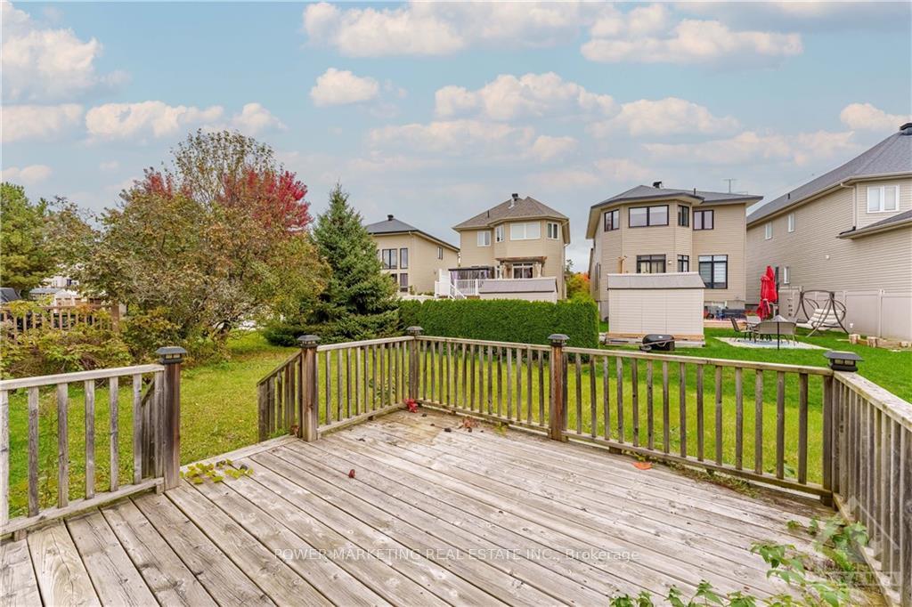 Photo 24 of 62 Saddlehorn Crescent, Ottawa, Kanata - Bridlewood — HOMEH