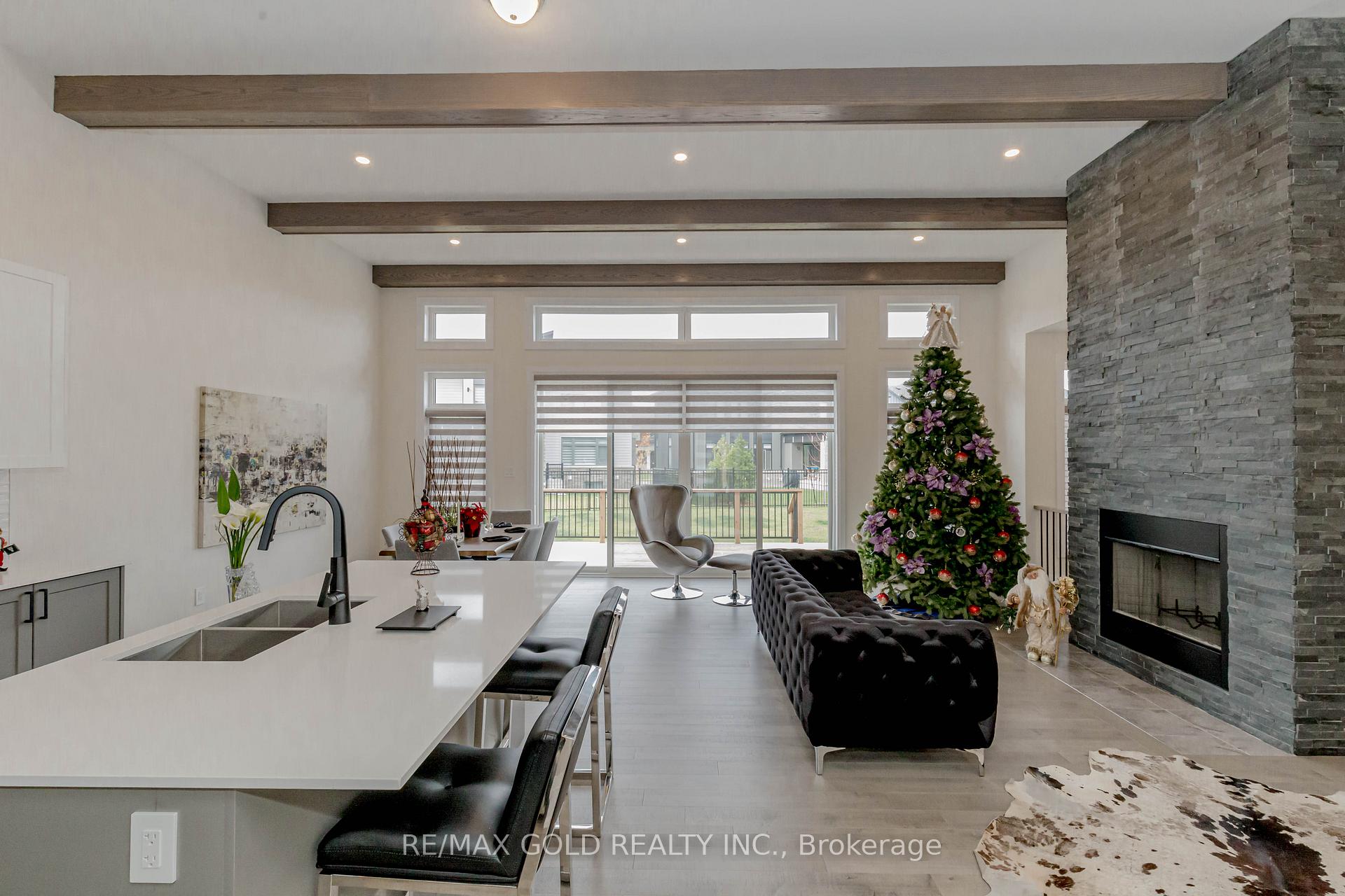 Photo 8 of 169 Springside Crescent, Blue Mountains — HOMEH