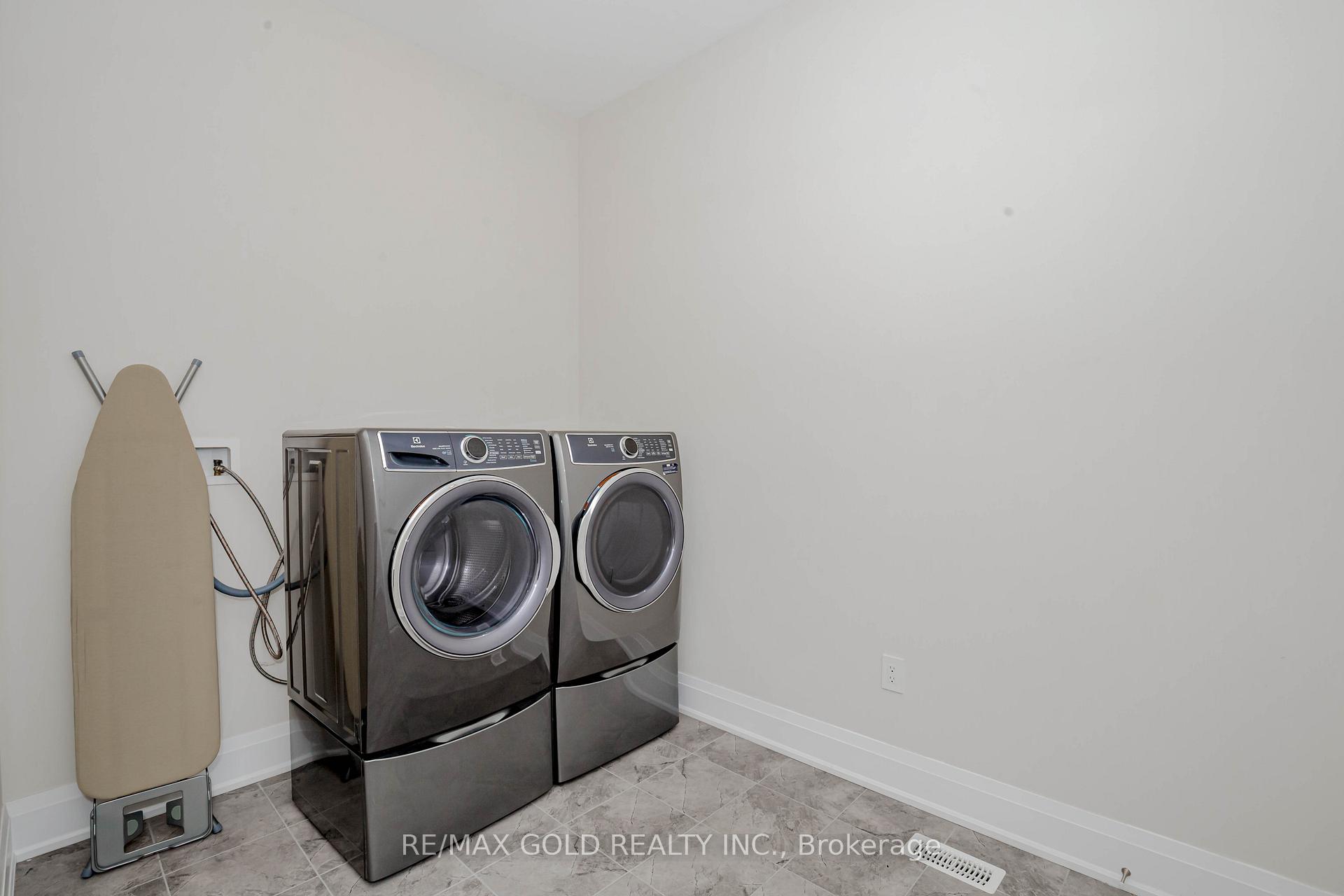 Photo 27 of 169 Springside Crescent, Blue Mountains — HOMEH