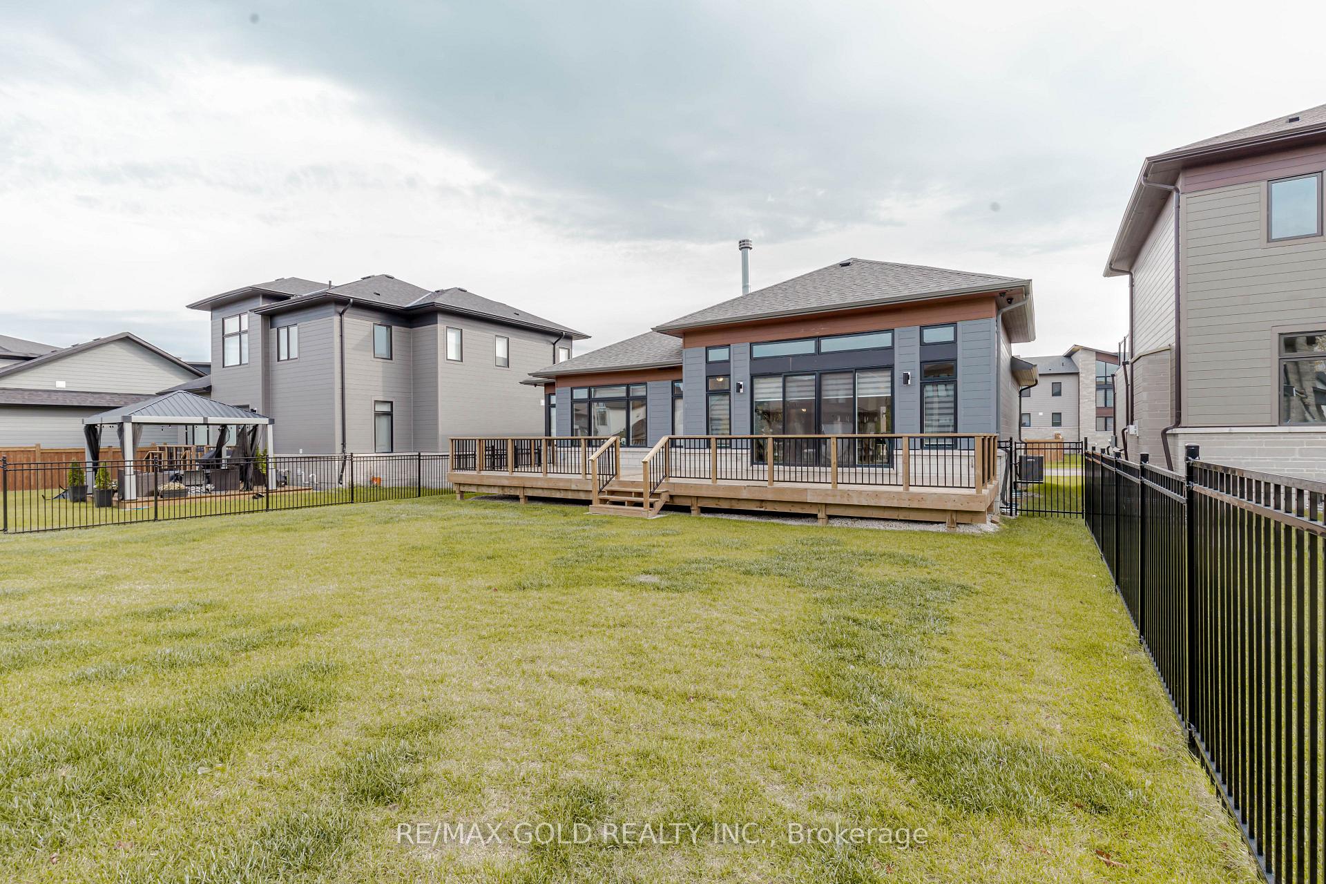 Photo 44 of 169 Springside Crescent, Blue Mountains — HOMEH