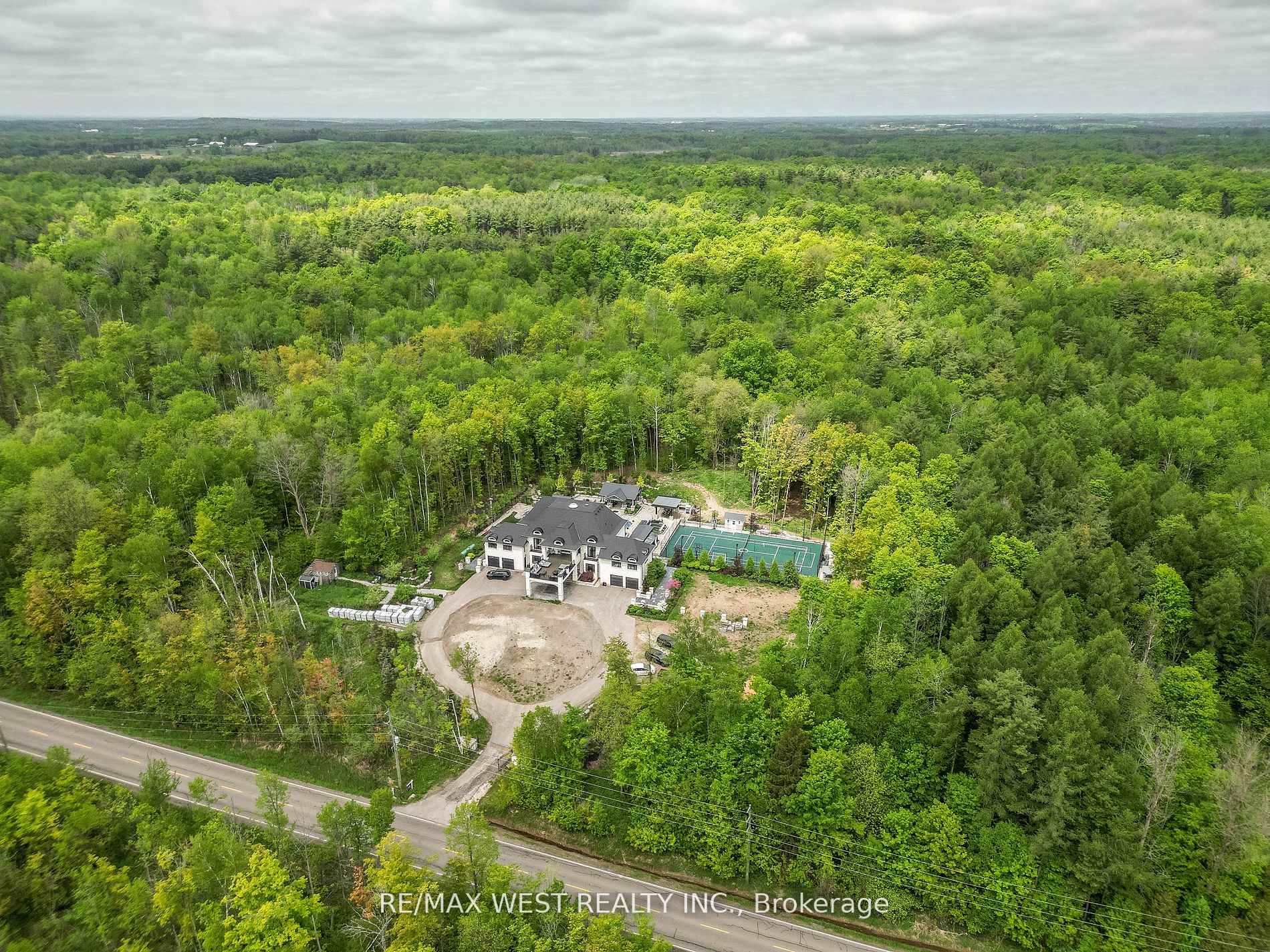Photo 2 of 2081 20th Side Road, Milton, Rural Milton West — HOMEH
