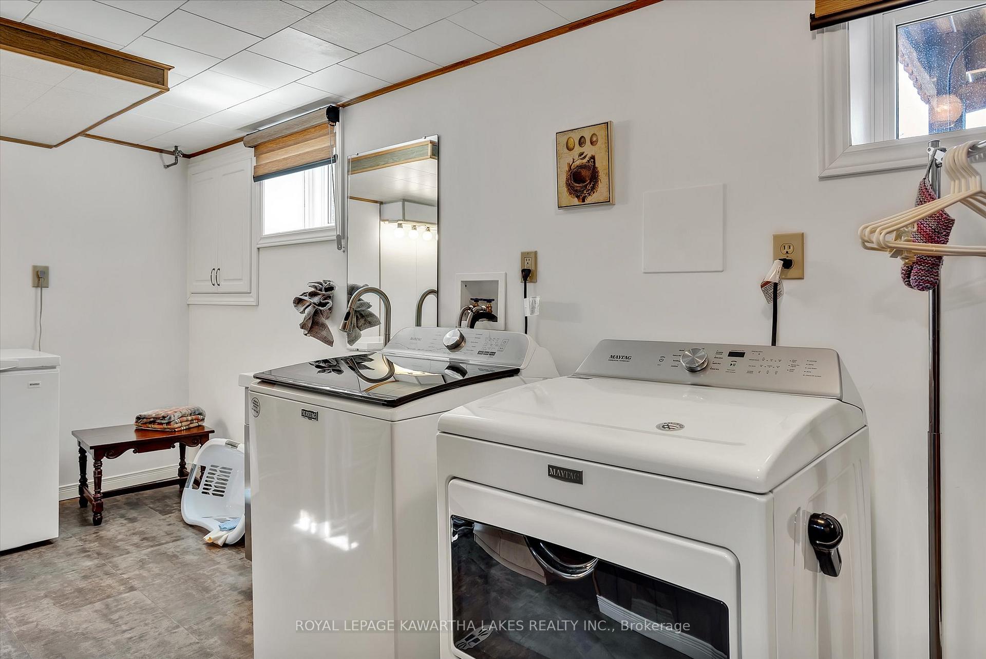 Photo 32 of 159 Adelaide Street N, Kawartha Lakes, Lindsay — HOMEH