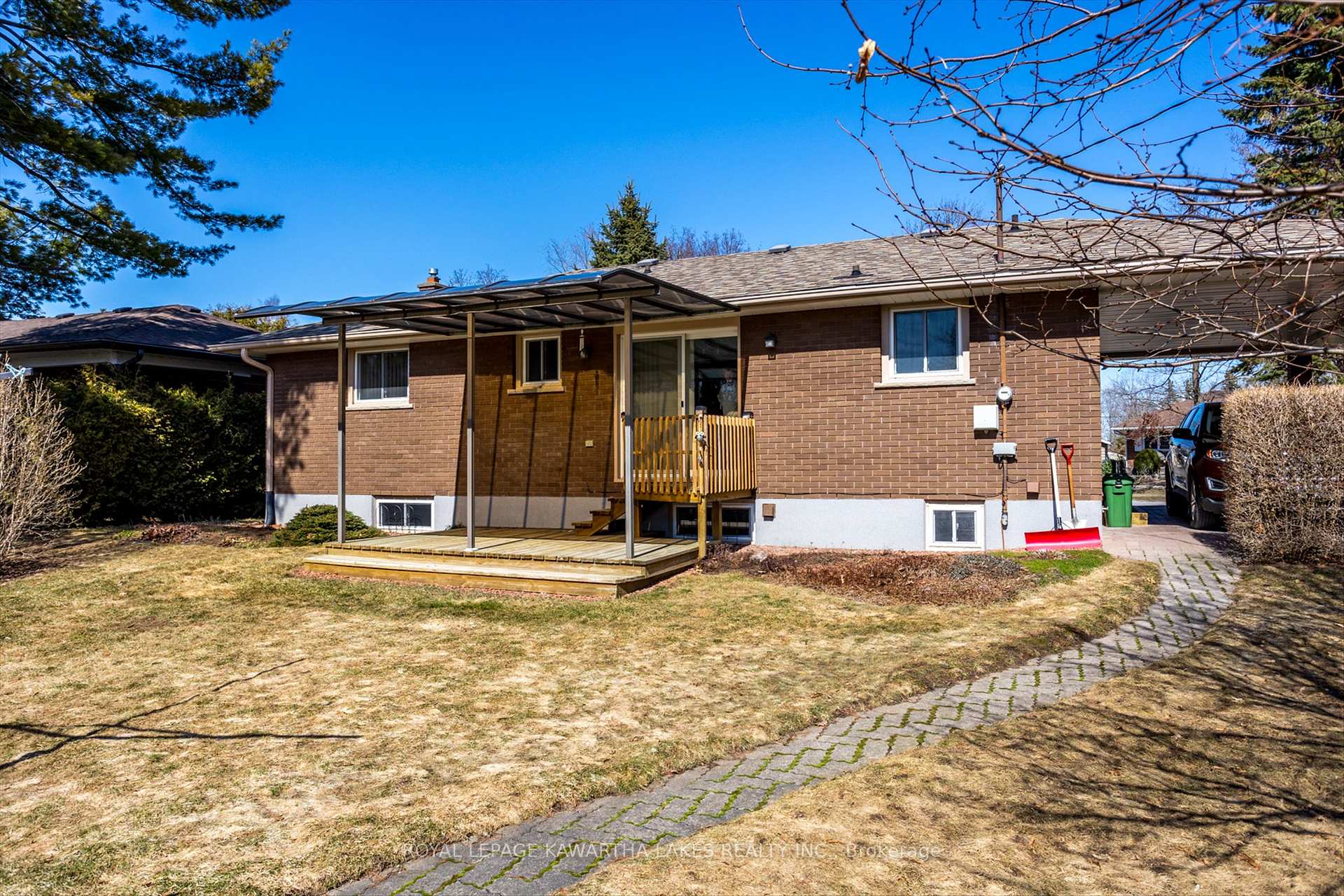 Photo 38 of 159 Adelaide Street N, Kawartha Lakes, Lindsay — HOMEH