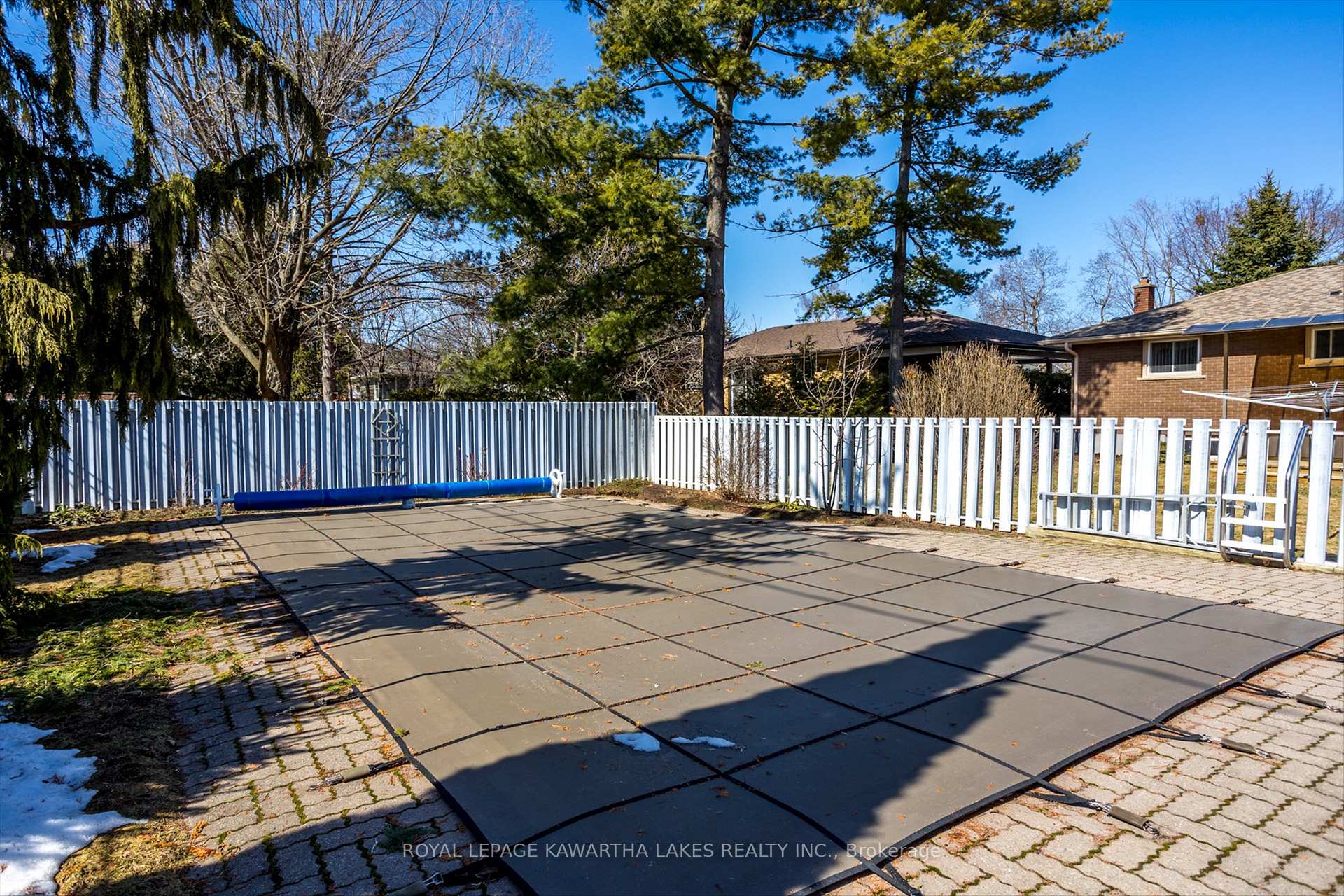 Photo 42 of 159 Adelaide Street N, Kawartha Lakes, Lindsay — HOMEH