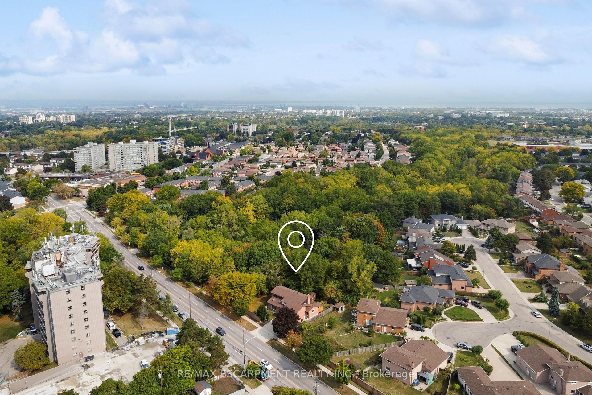Photo 2 of 425 Greenhill Avenue, Hamilton, Vincent — HOMEH