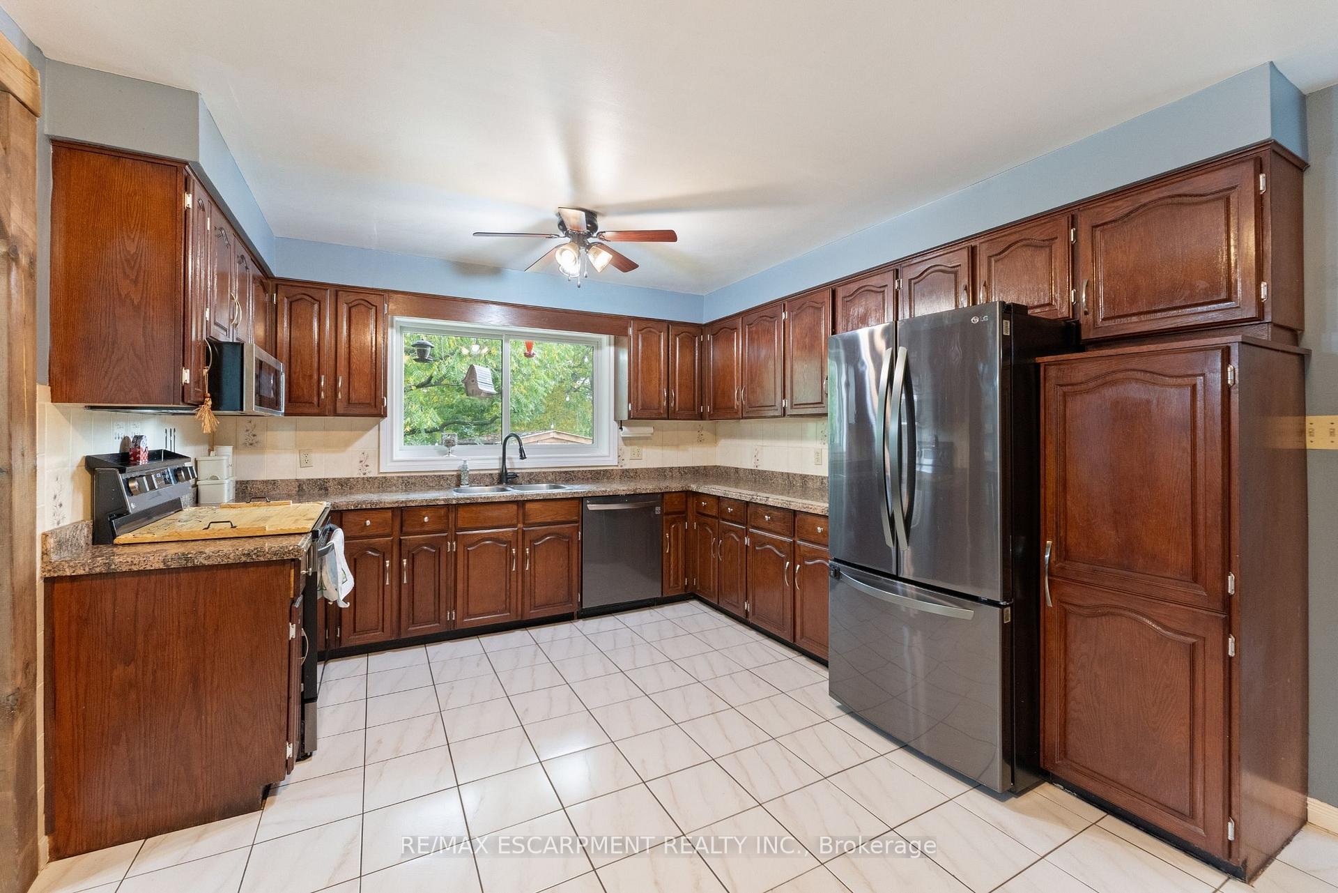 Photo 10 of 425 Greenhill Avenue, Hamilton, Vincent — HOMEH
