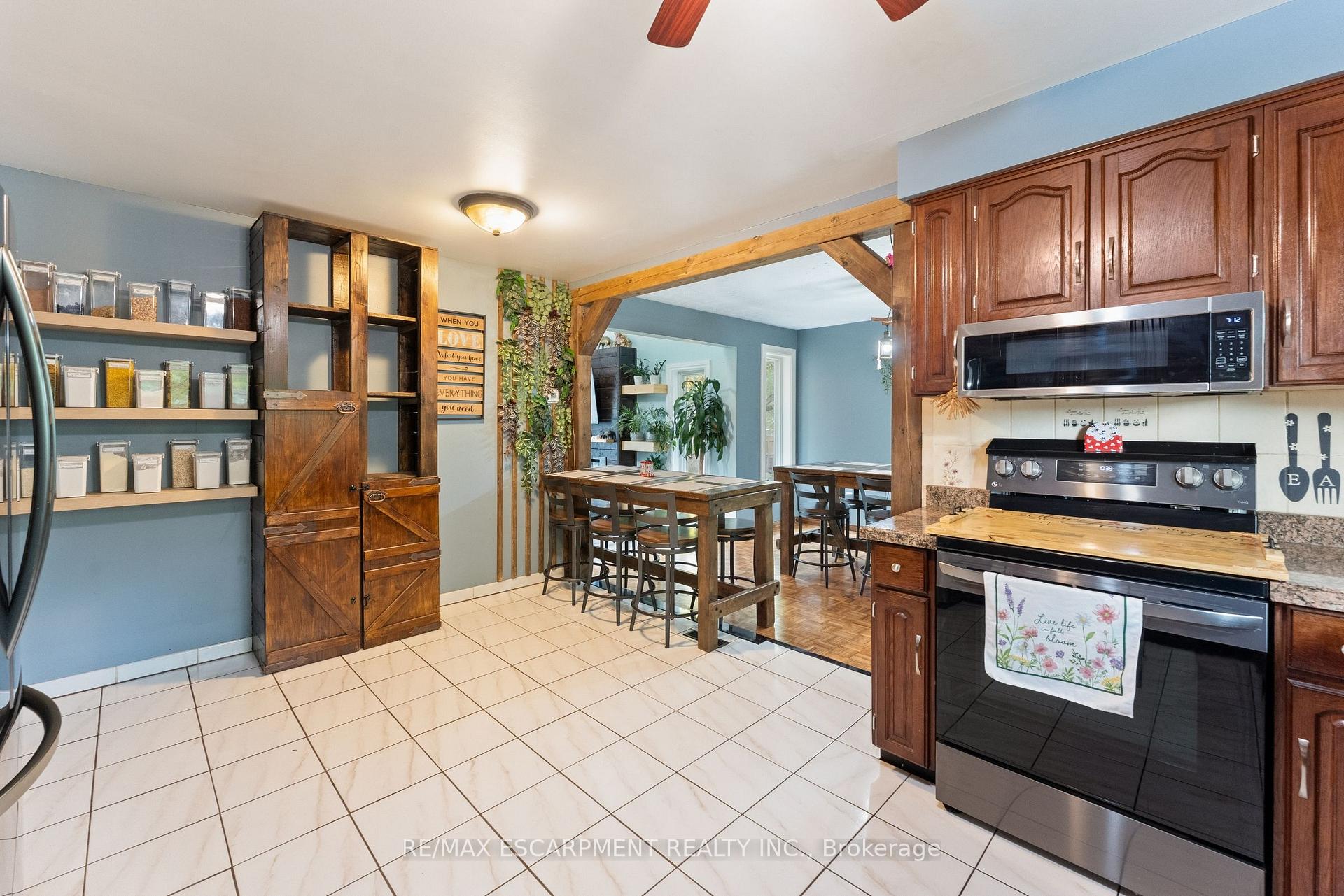 Photo 11 of 425 Greenhill Avenue, Hamilton, Vincent — HOMEH