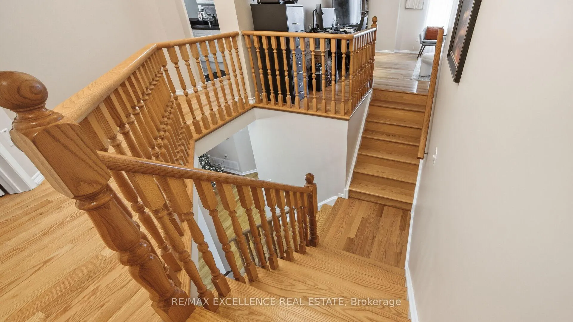 Photo 23 of 59 Linderwood Drive, Brampton, Fletcher's Meadow — HOMEH