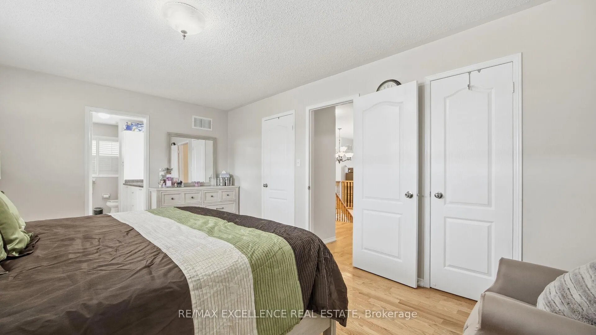 Photo 25 of 59 Linderwood Drive, Brampton, Fletcher's Meadow — HOMEH