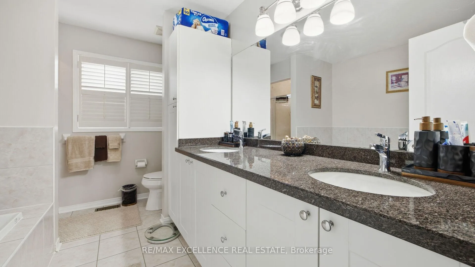Photo 27 of 59 Linderwood Drive, Brampton, Fletcher's Meadow — HOMEH
