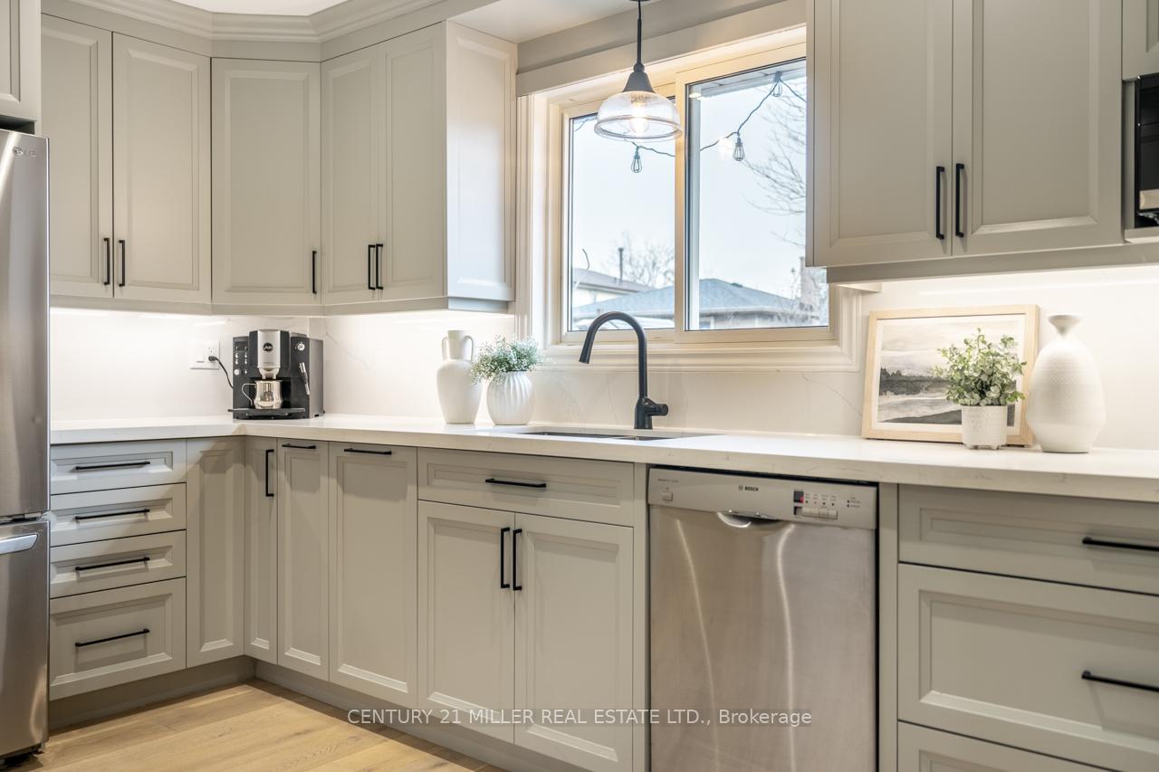 Photo 9 of 471 Gowland Crescent, Milton, Timberlea — HOMEH