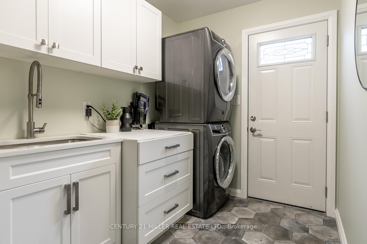 Photo 12 of 471 Gowland Crescent, Milton, Timberlea — HOMEH