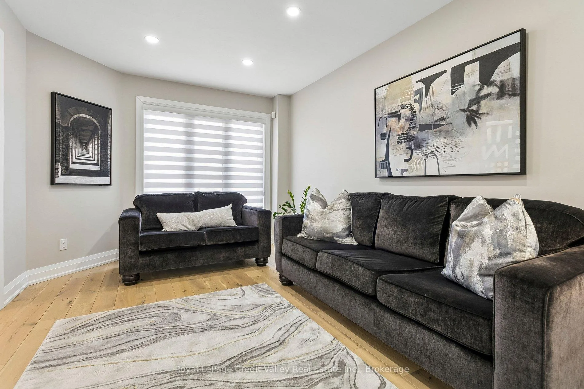 Photo 6 of 84 Valonia Drive, Brampton, Brampton North — HOMEH